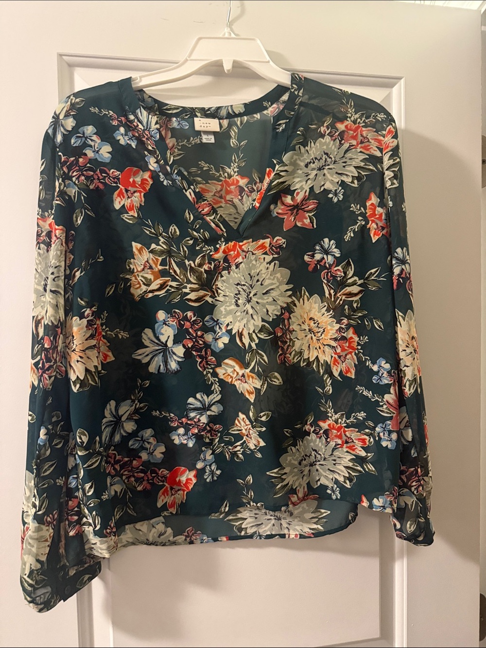 Woven Floral V-Neck Sheer Blouse - Green